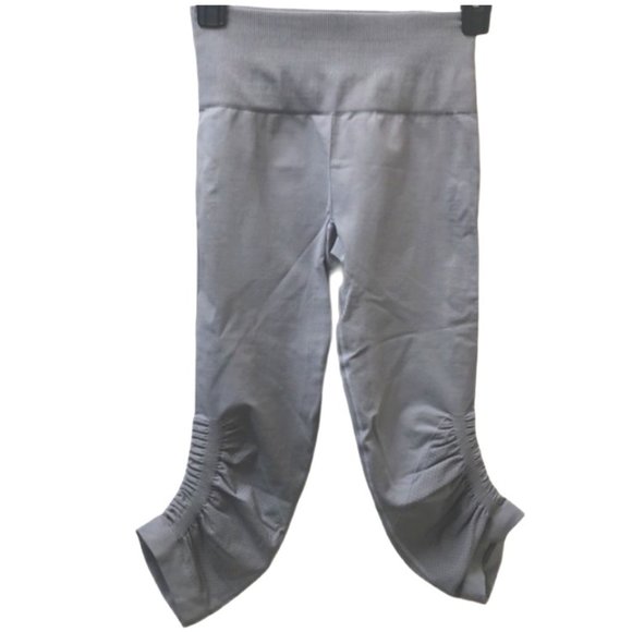 Lululemon Awakening Crop *Taryn Toomey Collection 17" Ice Grey - Picture 2 of 11